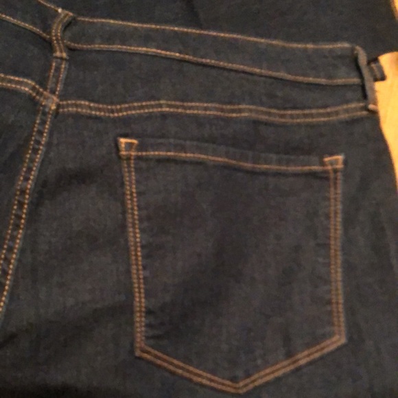 NWT Old Navy Super Skinny Mid-Rise sz18 Great Stretch very Dark Navy - Picture 7 of 10